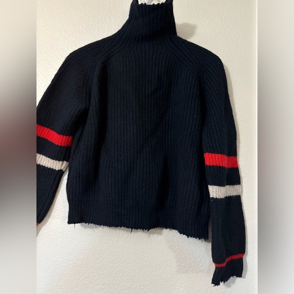 Zadig & Voltaire Zoe Wy, Navy turtleneck Sweater. Distressed edges. Wool/Yak. - Picture 4 of 16